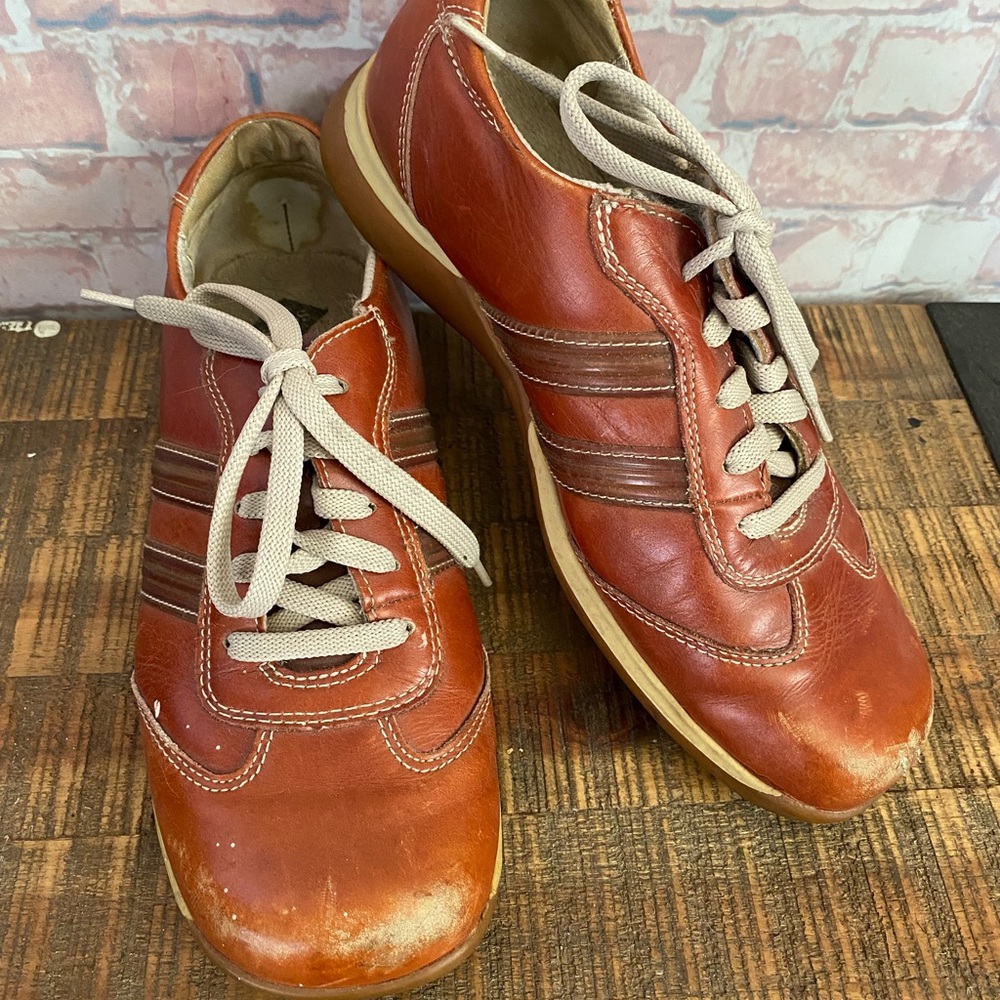 Vintage Y2K Skechers Cognac Leather Somethin Else Sneakers